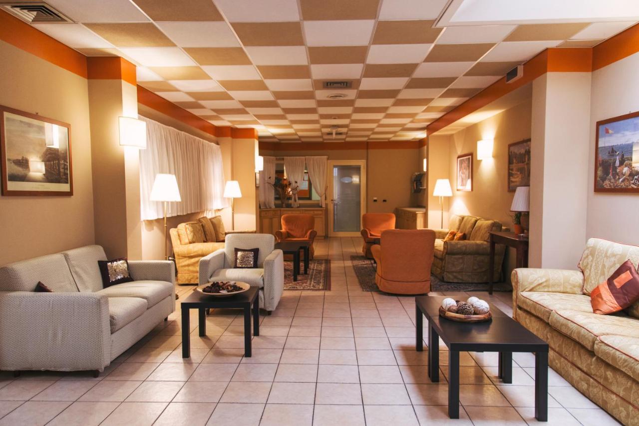 Hotel Clementi Саличе Терме Екстериор снимка