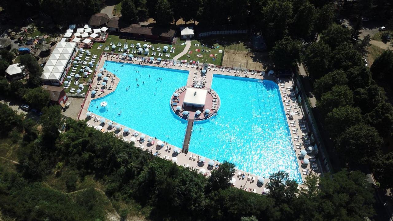 Hotel Clementi Саличе Терме Екстериор снимка